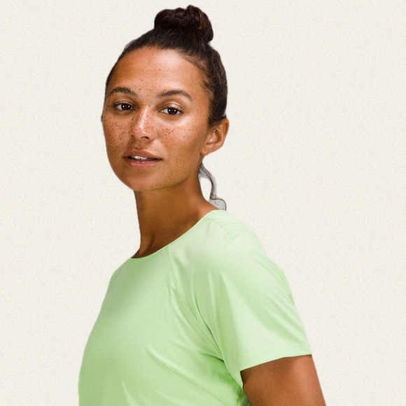 Lululemon Lightweight Stretch Running Short Sleeve Shirt - Picture 3 of 9